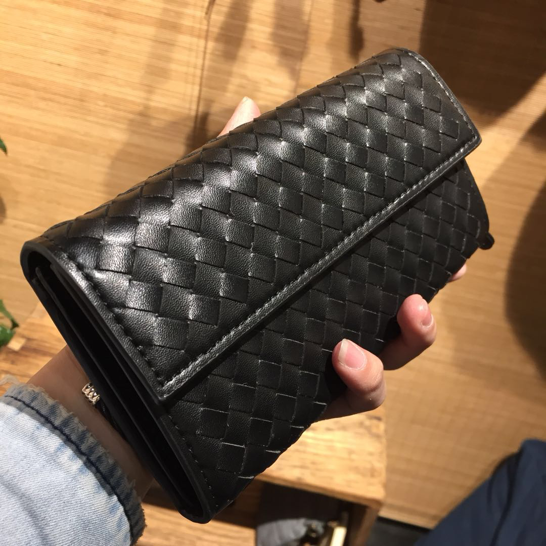 個性的なデザ 人気ブランドボッテガヴェネタ Bottega Veneta 実物の写真 N品スーパーコピー代引き対応国内発送後払い安全必ず届く優良サイト